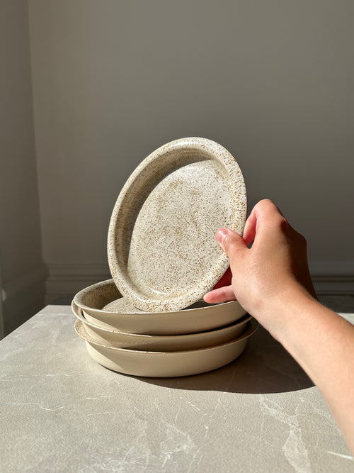 Assiette beige moucheté - Macchiato